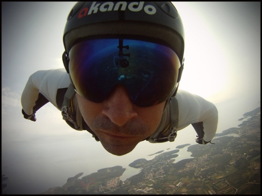 Skydiver wearing Akando Xtra Vision Goggles during freefall for maximum peripheral vision